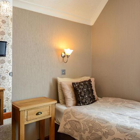 Tanes Hotel Κάρντιφ Εξωτερικό φωτογραφία