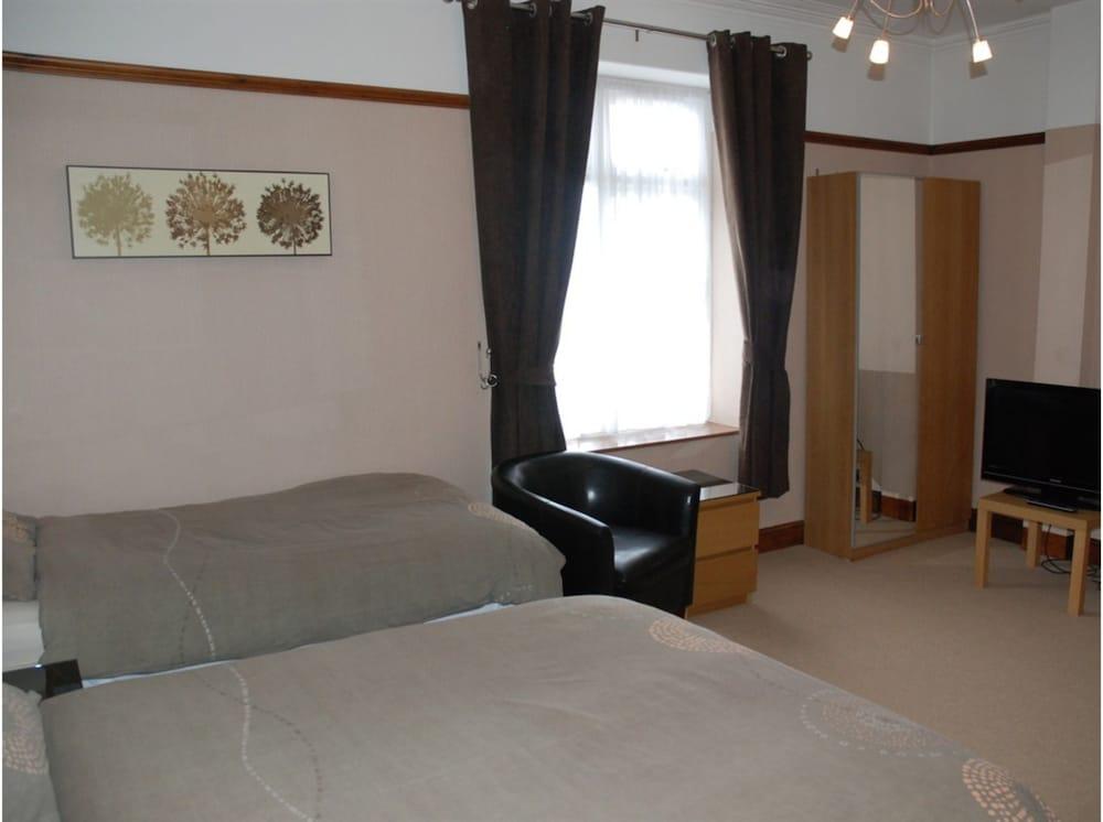 Tanes Hotel Κάρντιφ Εξωτερικό φωτογραφία