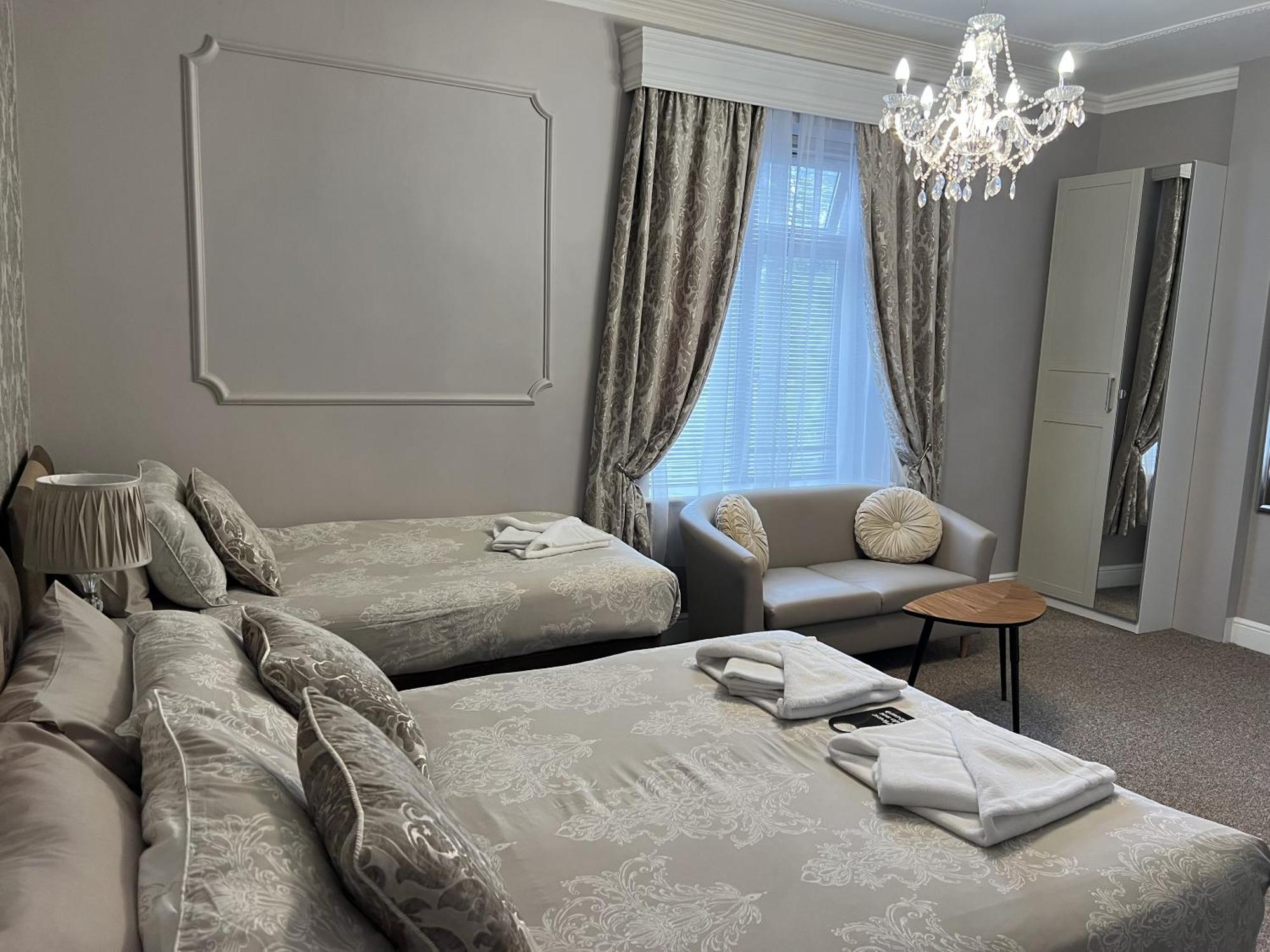 Tanes Hotel Κάρντιφ Δωμάτιο φωτογραφία