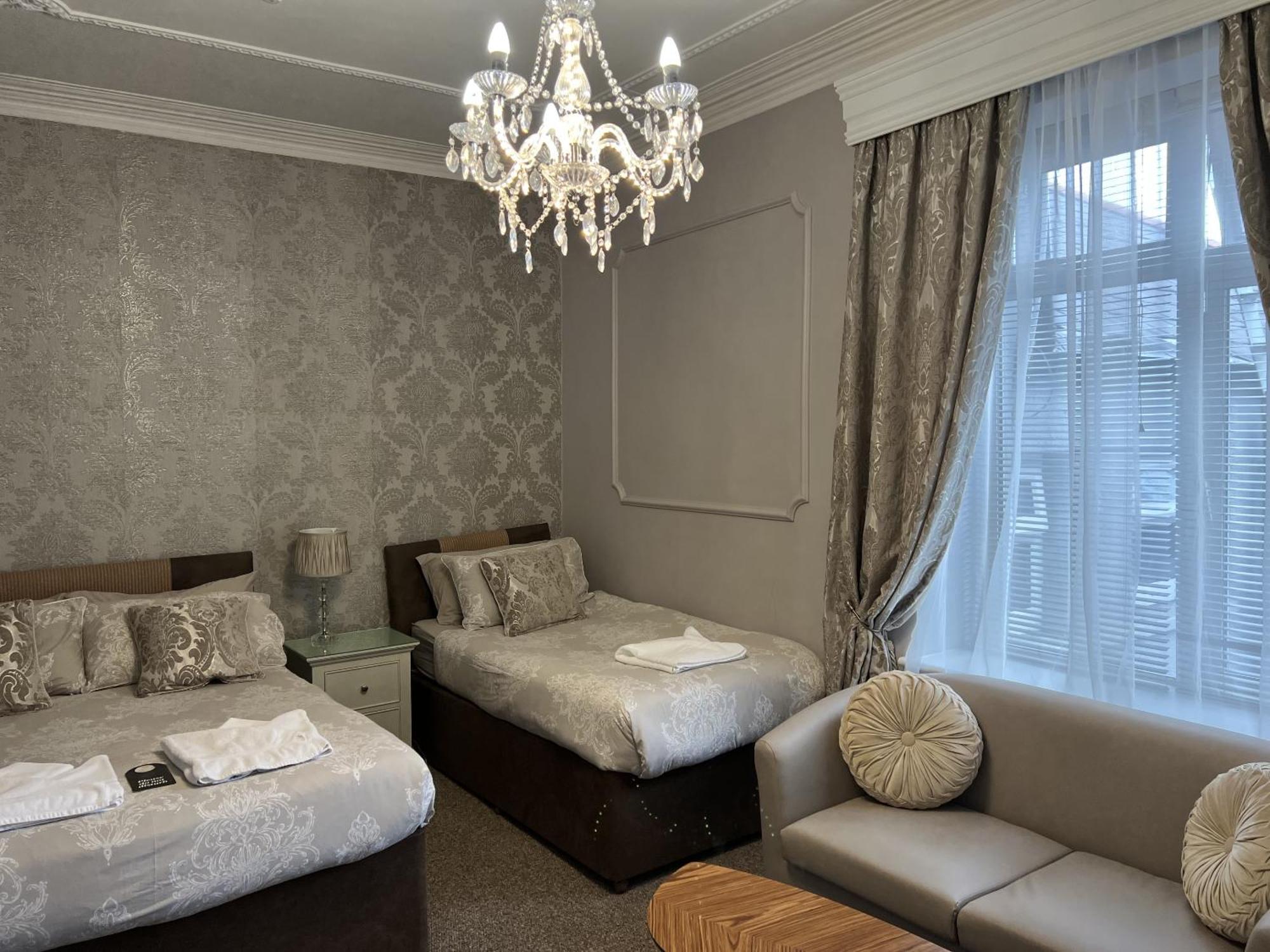 Tanes Hotel Κάρντιφ Εξωτερικό φωτογραφία