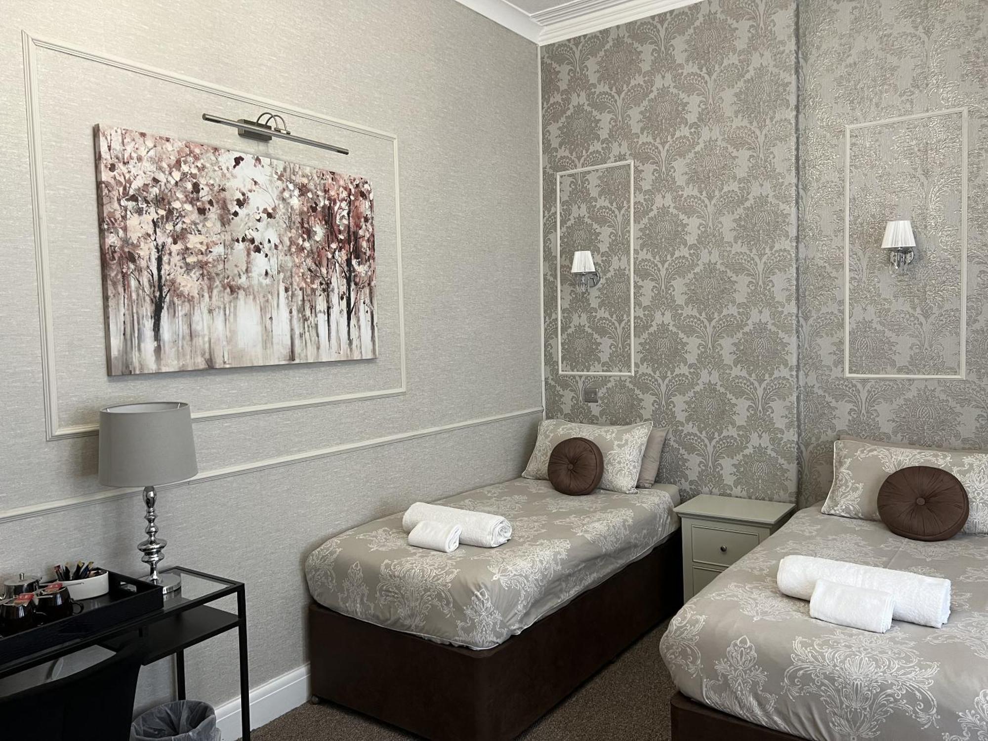 Tanes Hotel Κάρντιφ Εξωτερικό φωτογραφία